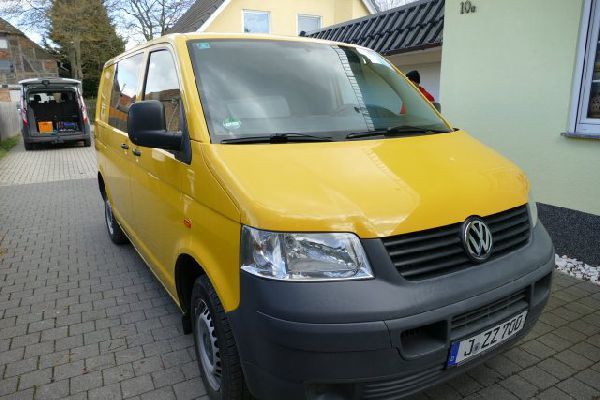 Un superbe T5 Volkswagen achet&eacute; pour transporter une moto